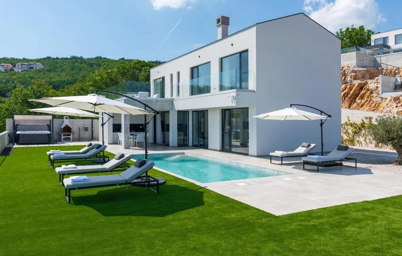 Villa Atrium With Heated Pool, Sea View, Jacuzzi, Gym And Sauna Labin