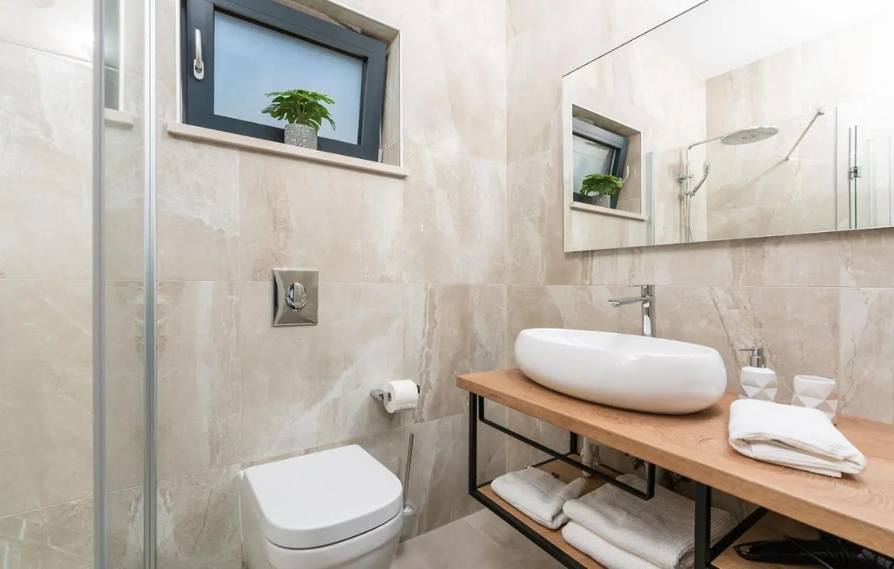 Villa Atrium With Heated Pool, Sea View, Jacuzzi, Gym And Sauna Labin
