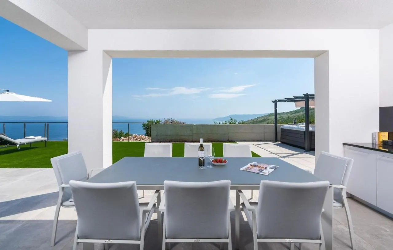 Villa Atrium With Heated Pool, Sea View, Jacuzzi, Gym And Sauna Labin   Labin (Istria)