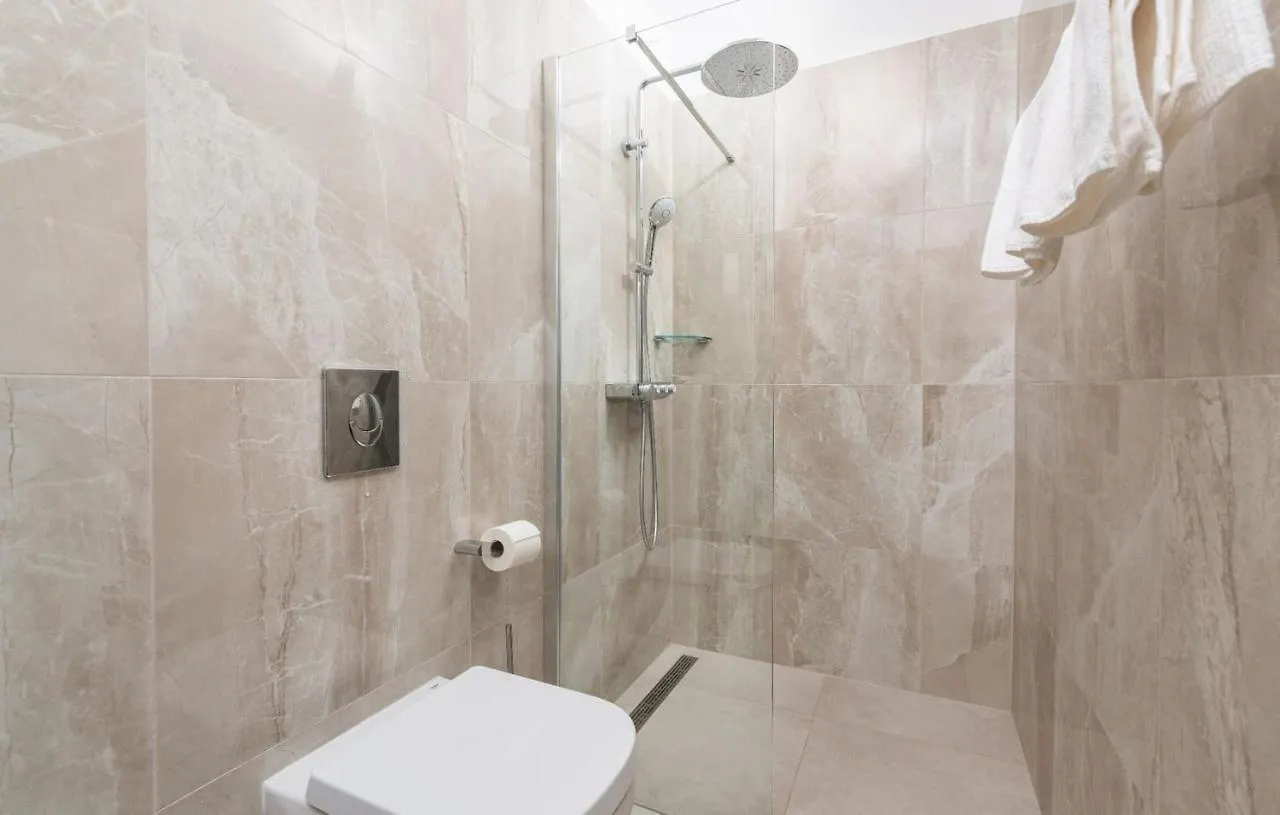 Villa Atrium With Heated Pool, Sea View, Jacuzzi, Gym And Sauna Labin