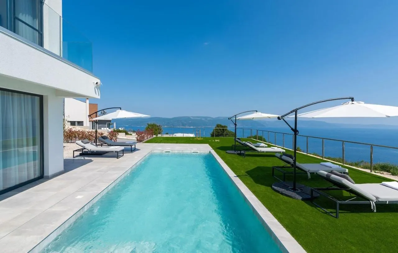 Villa Atrium With Heated Pool, Sea View, Jacuzzi, Gym And Sauna Labin