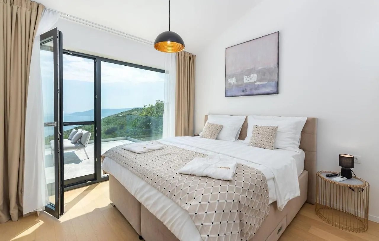 Villa Atrium With Heated Pool, Sea View, Jacuzzi, Gym And Sauna Labin  0*, Labin (Istria)