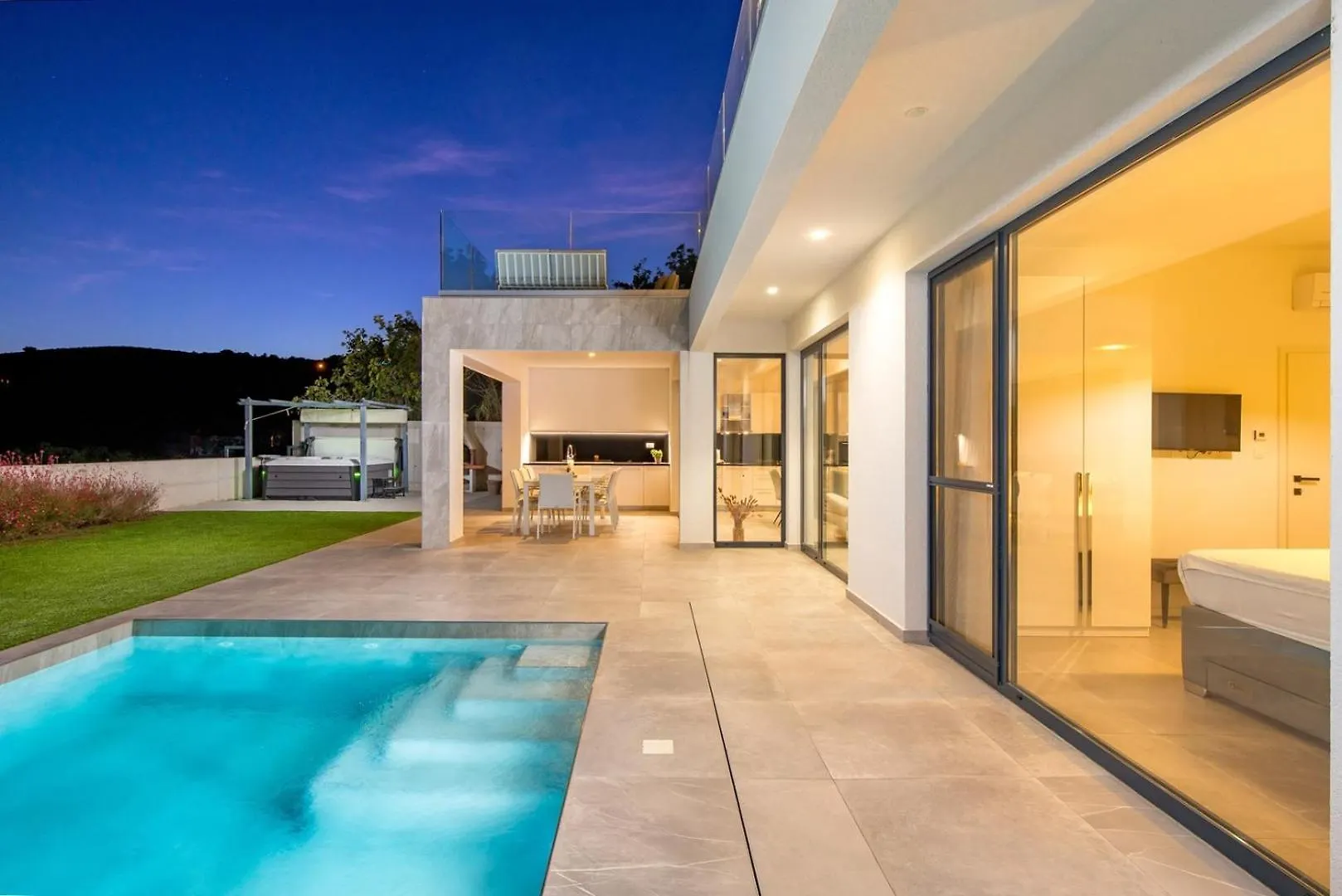 Villa Atrium With Heated Pool, Sea View, Jacuzzi, Gym And Sauna Labin  Labin (Istria)